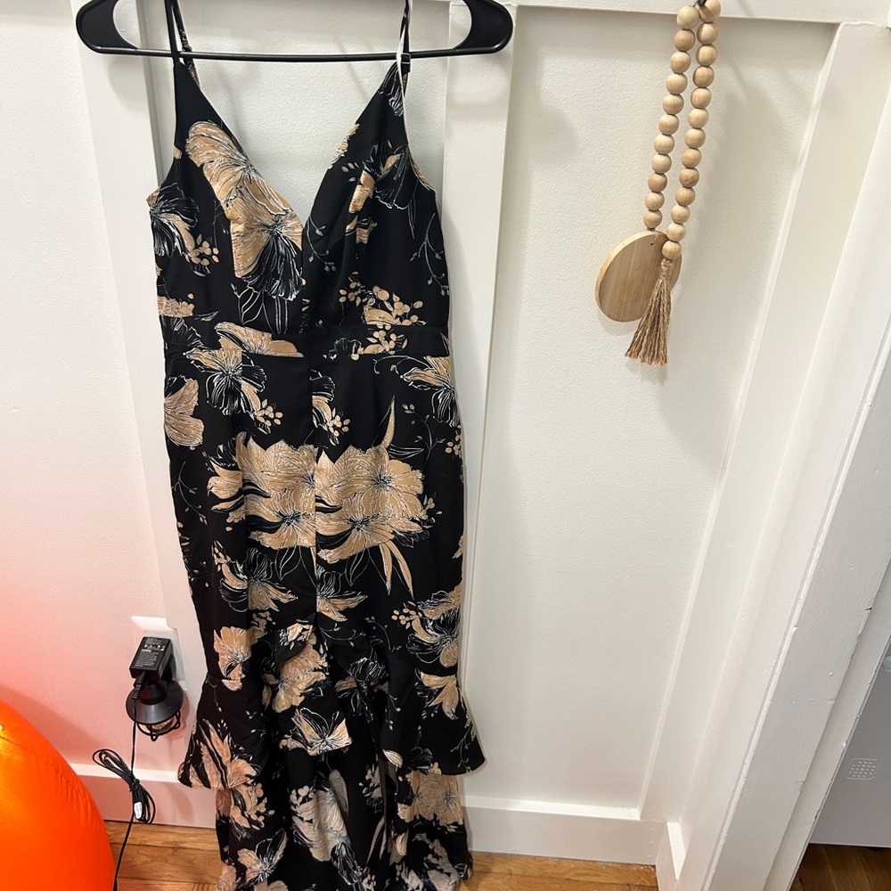 Lulu's Black and Tan Floral Maxi Dress